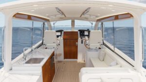 38RS pilothouse